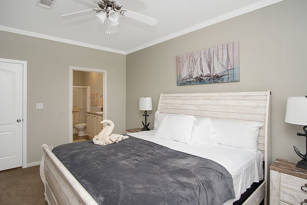 House - Guestroom