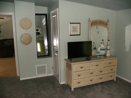 SIGNAL COVE COTTAGE Pristine 2 Master Bedrooms Minutes to the Gulf