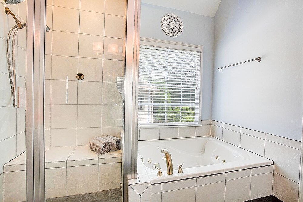 House, Multiple Beds, Non Smoking - Bathroom