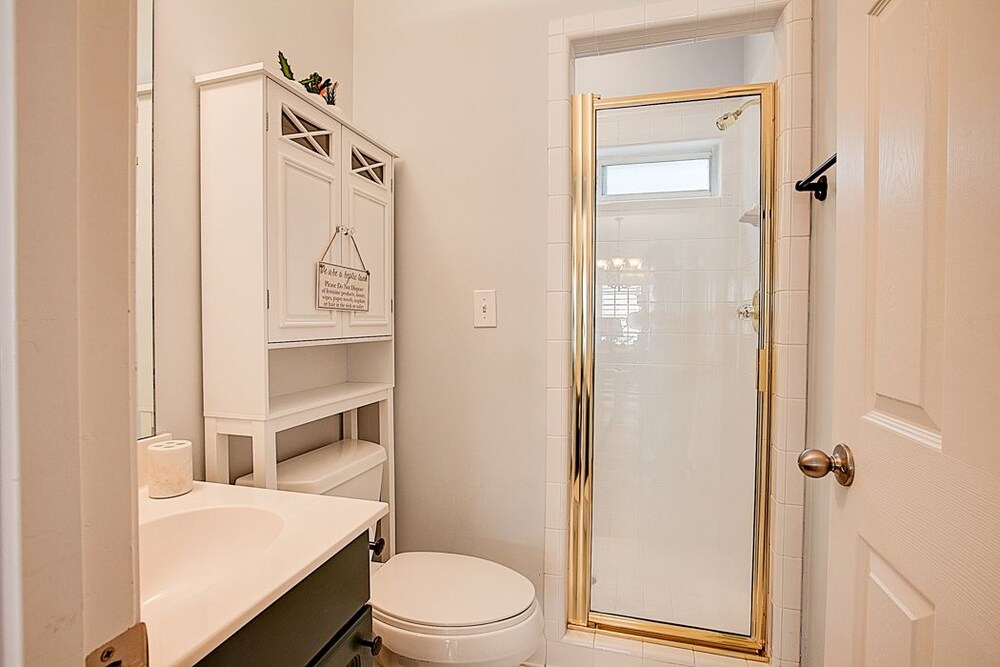 House, Multiple Beds, Non Smoking - Bathroom