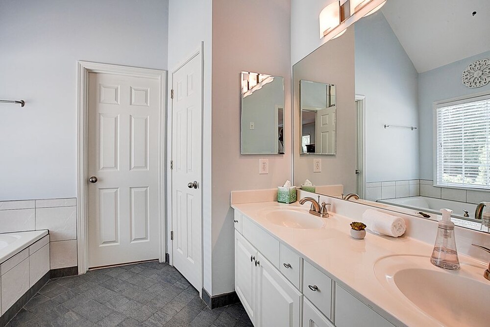 House, Multiple Beds, Non Smoking - Bathroom