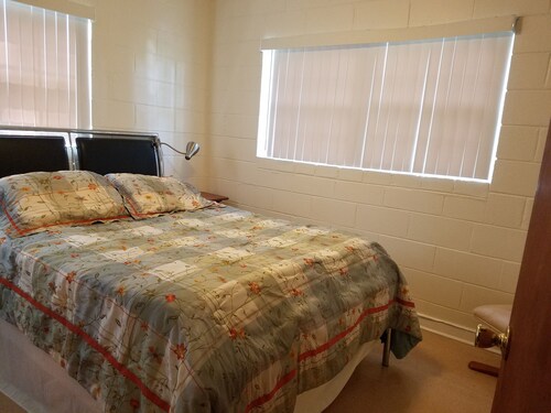Beach-Chic Apt. for Couples with *SLEEP NUMBER BED* and Porch Rockers