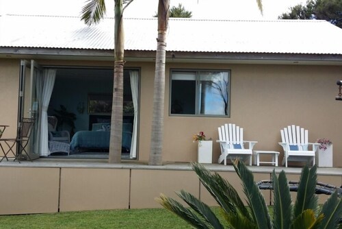 Twin Palms Ocean Beach, French Country Chalet