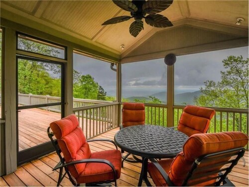 House, 3 Bedrooms, Balcony, Mountain View (The Nut House Georgia) - Featured Image