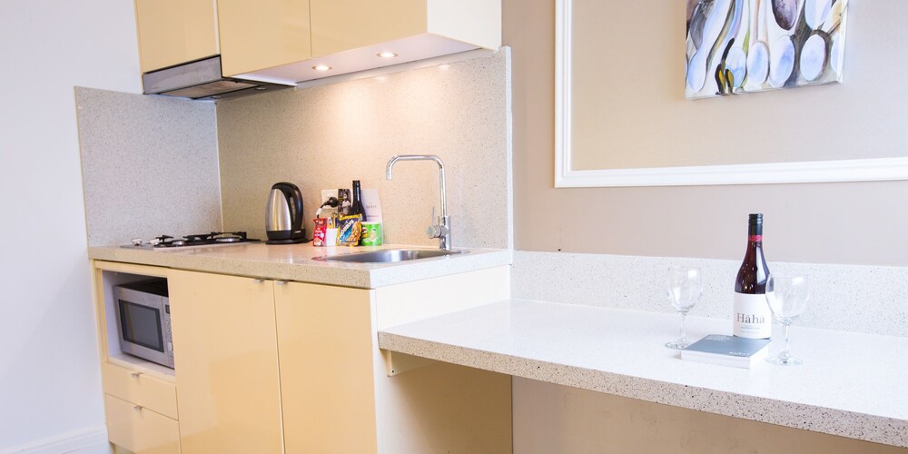Studio Deluxe - In-Room Kitchenette