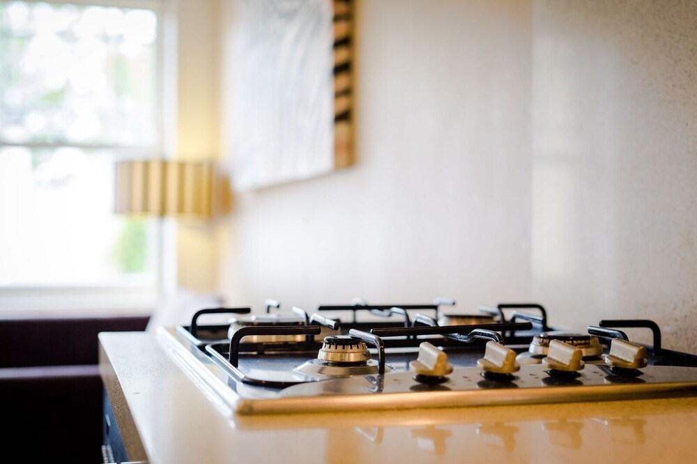 One Bedroom Open Plan - In-Room Kitchenette