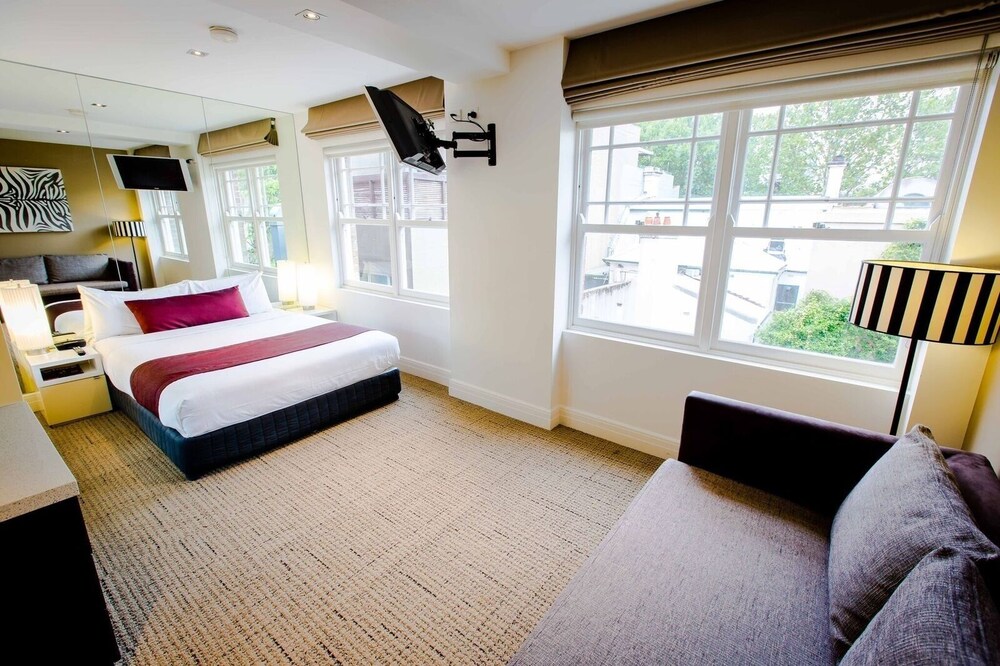 One Bedroom Open Plan - Living Area