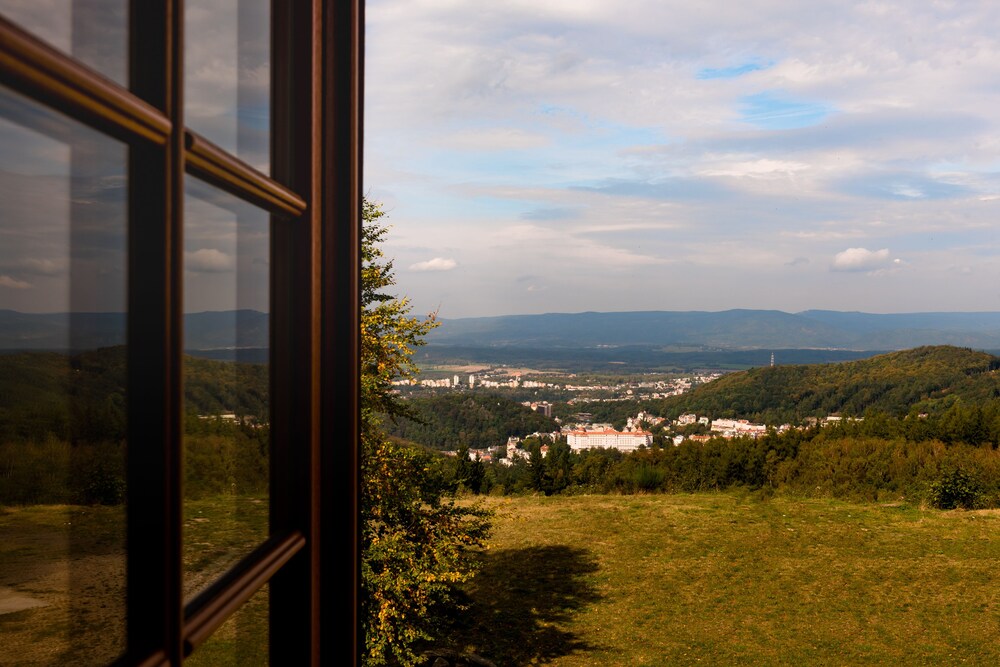 Guestroom View