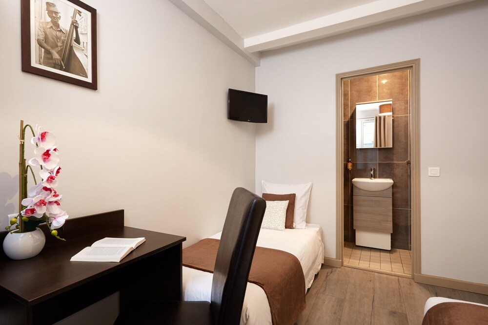 Guestroom