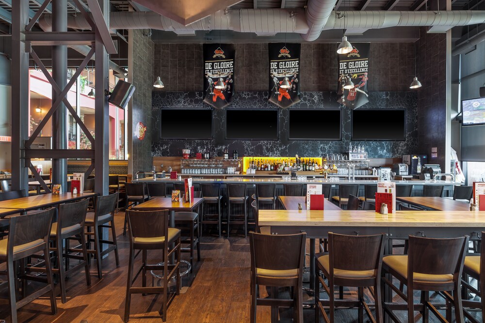 Hotel Bar