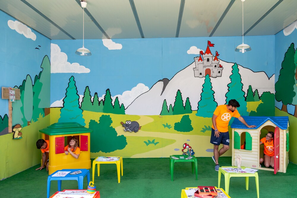 Area giochi per bambini (al coperto)