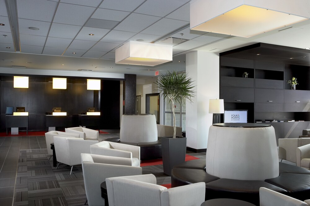 Hotel Lounge