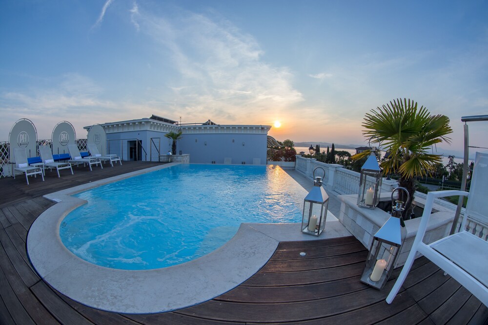 Piscine sur le toit