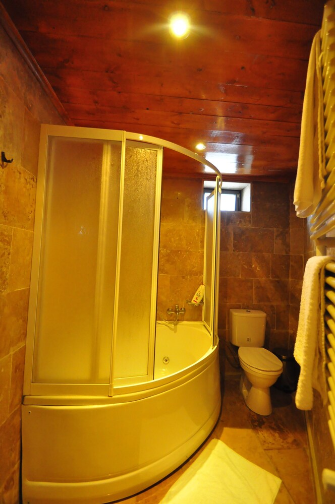 Jetted Tub
