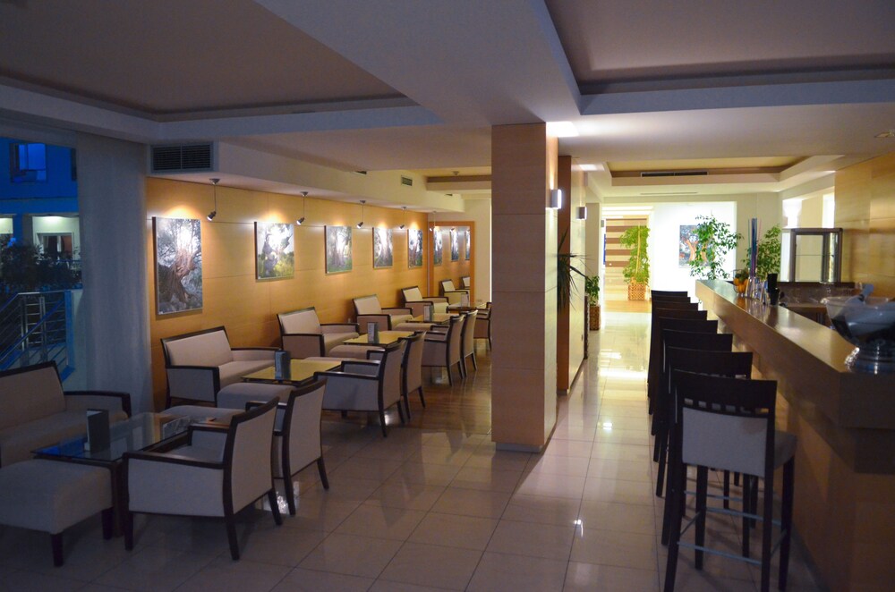 Hotel Bar