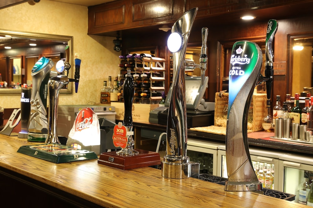 Hotel Bar