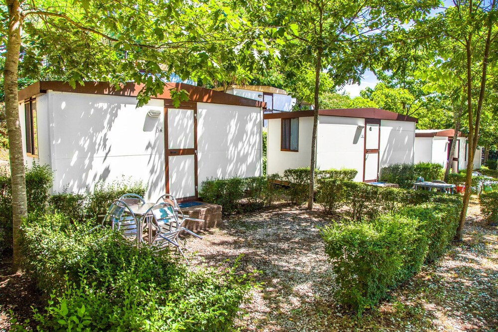 Economy Bungalow (2 Adults) - Guestroom View