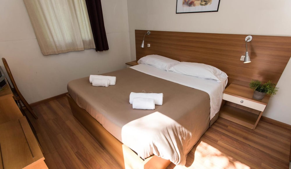 Standard Bungalow (2 Adults) - Guestroom