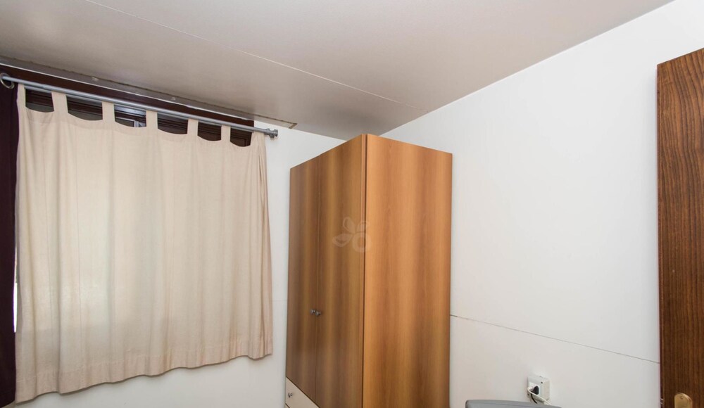Bungalow (4 Adults) - Guestroom