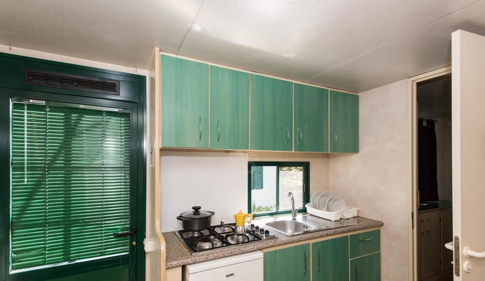 Superior Bungalow - In-Room Kitchenette