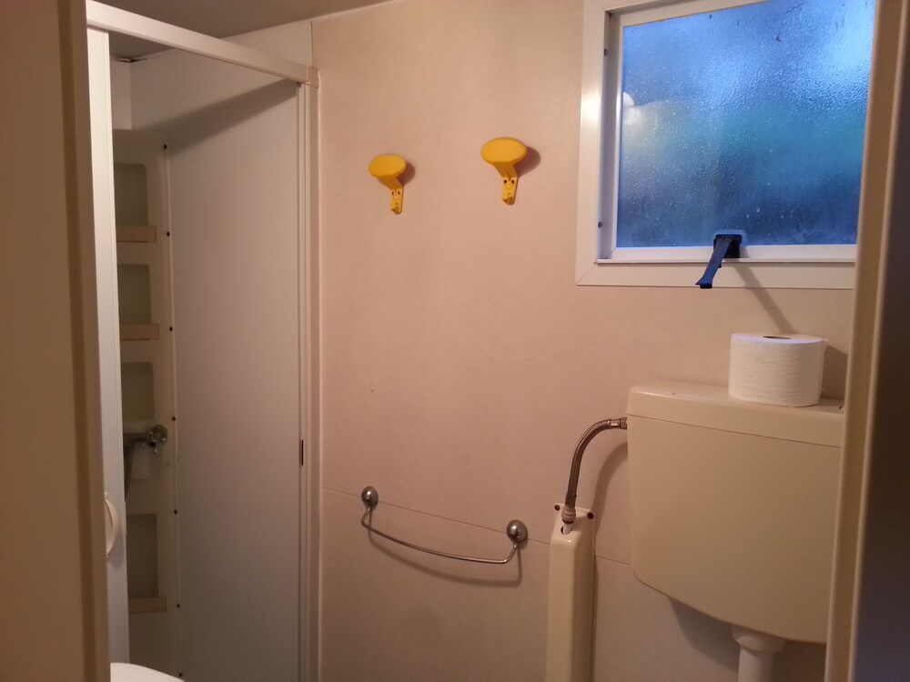 Economy Bungalow (2 Adults) - Bathroom