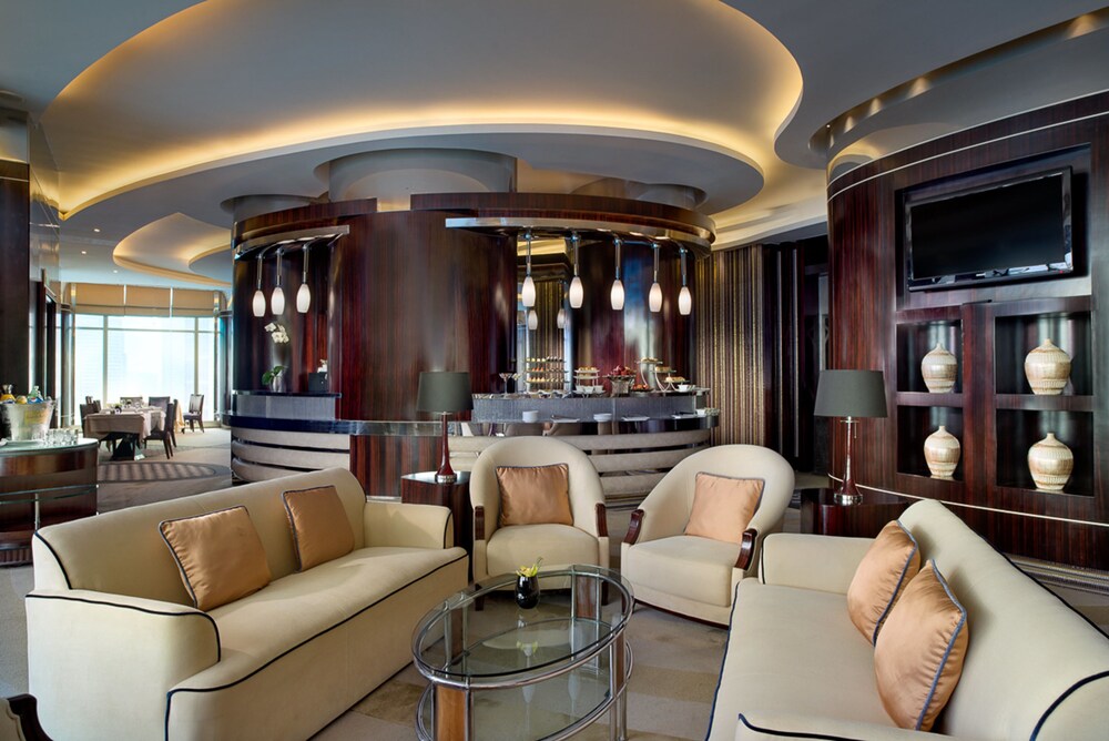 Executive Lounge
