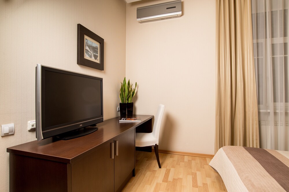 Classic Room - Living Area