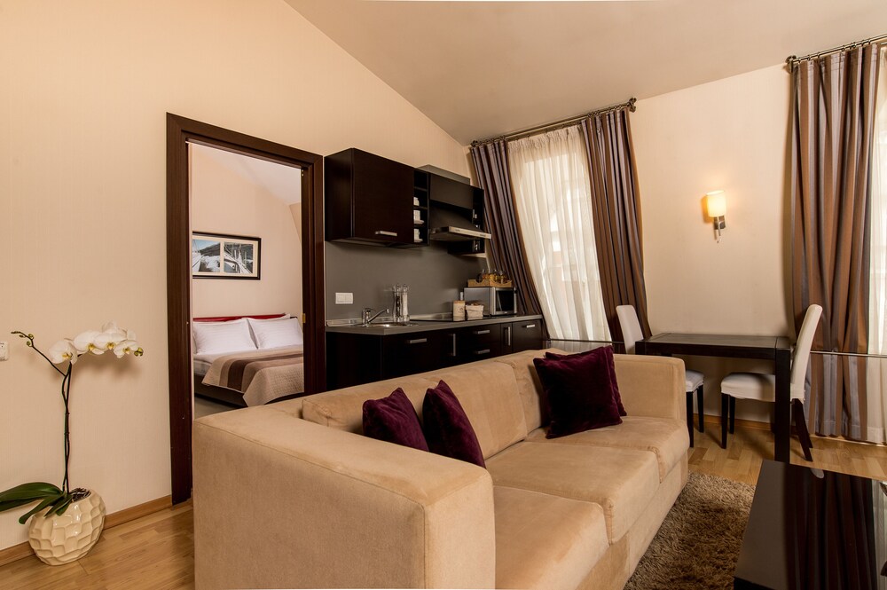 Studio (Apartment) - In-Room Dining