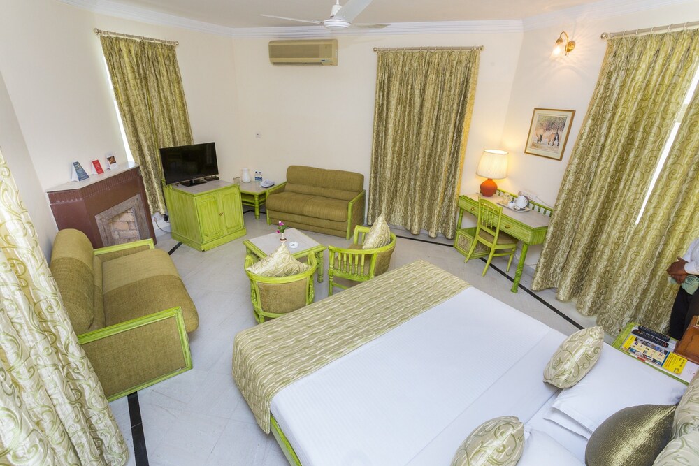 Guestroom