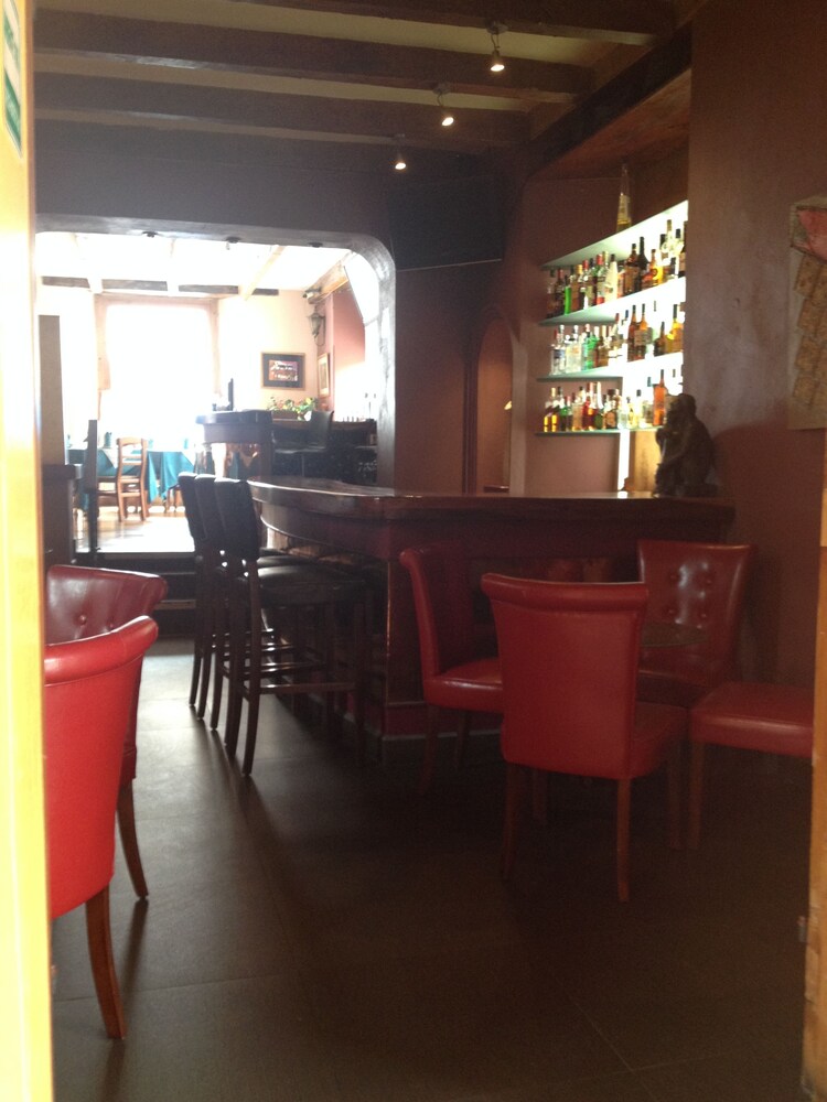Hotel Bar