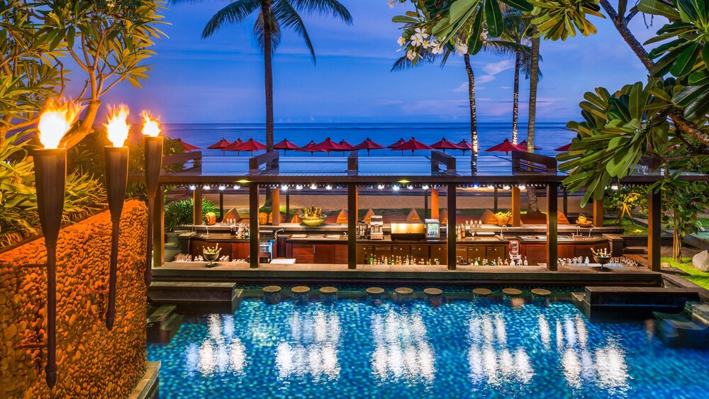 Poolside Bar