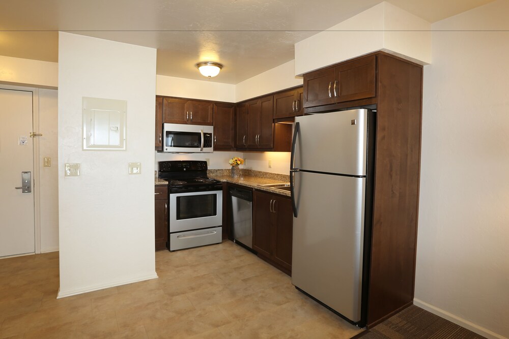 Double queen room - In-Room Kitchen