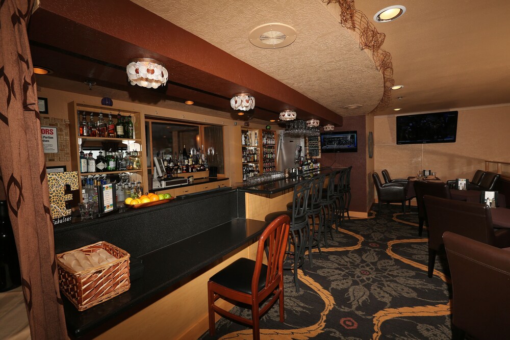 Hotel Lounge