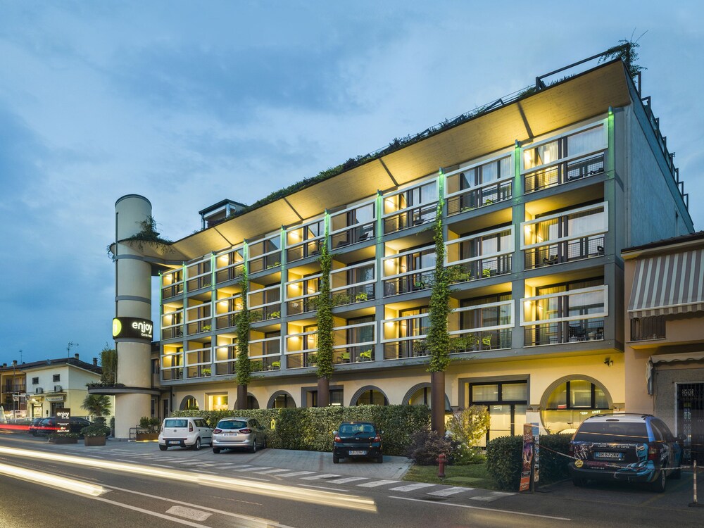 Hotel Front - Evening/Night