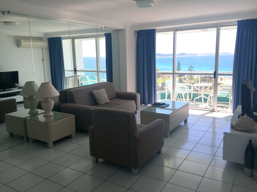 2 Bedroom Apartment - 5 Night Stay - Living Area