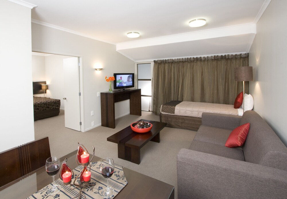 Premier Suite, 1 Bedroom, Jetted Tub - Living Area