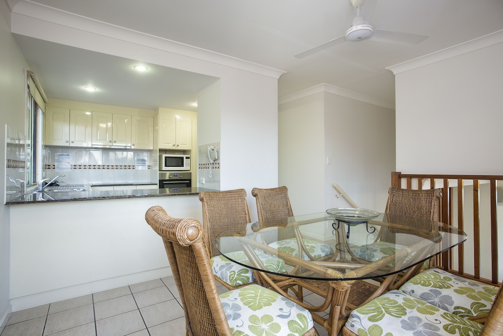 Luxury Penthouse, 3 Bedrooms - In-Room Dining