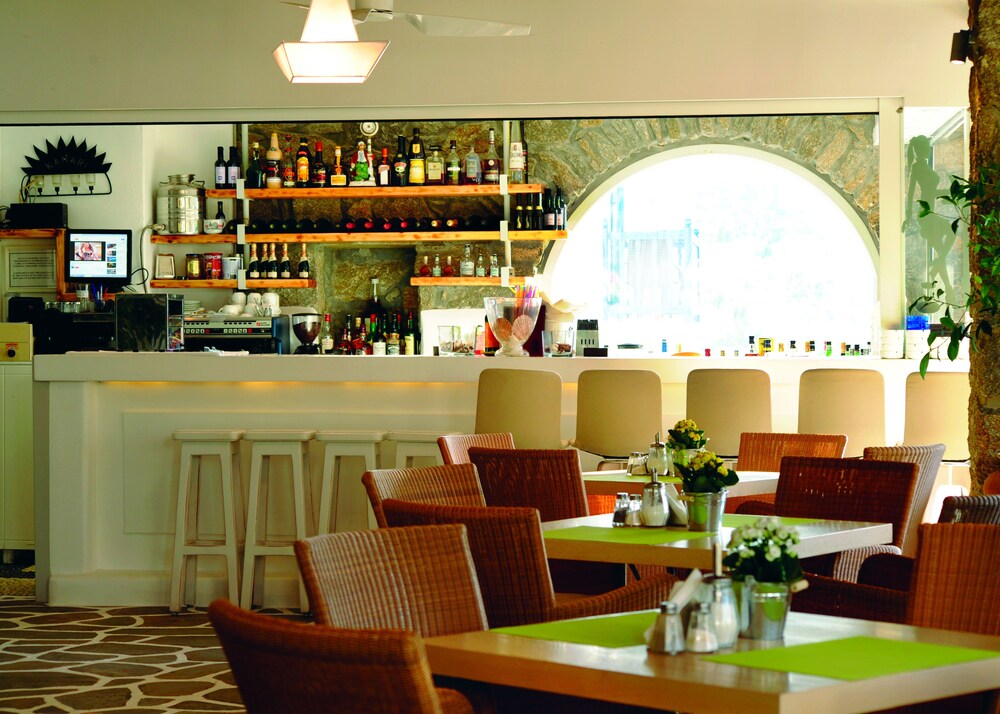 Hotel Lounge