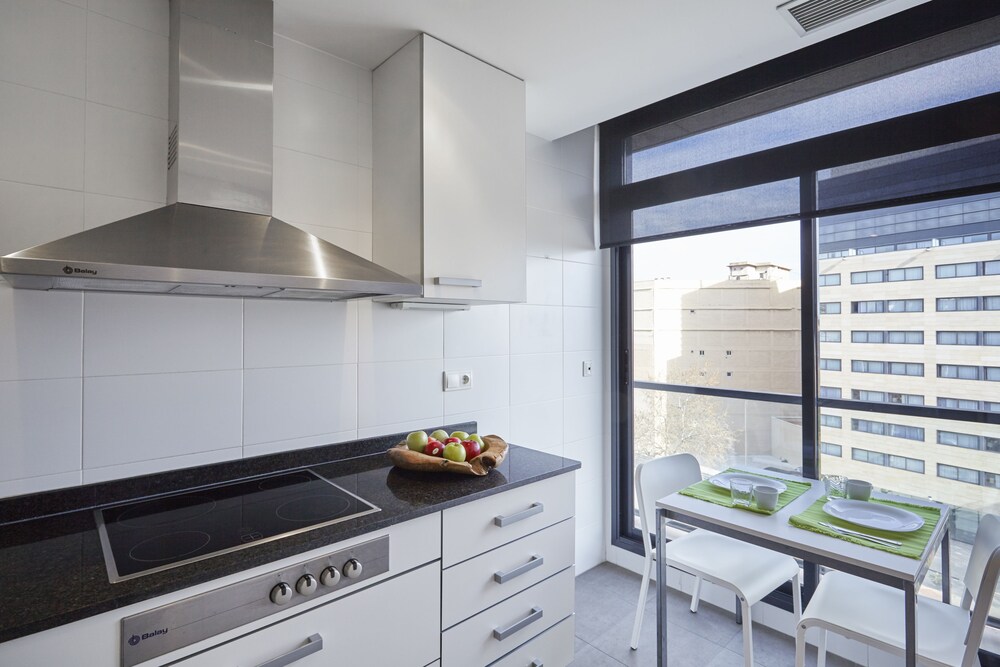 Cuisine dans la chambre (Appartement Standard, 2 chambres)
