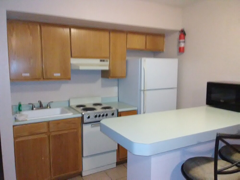 Suite, 2 Queen Beds - In-Room Kitchen