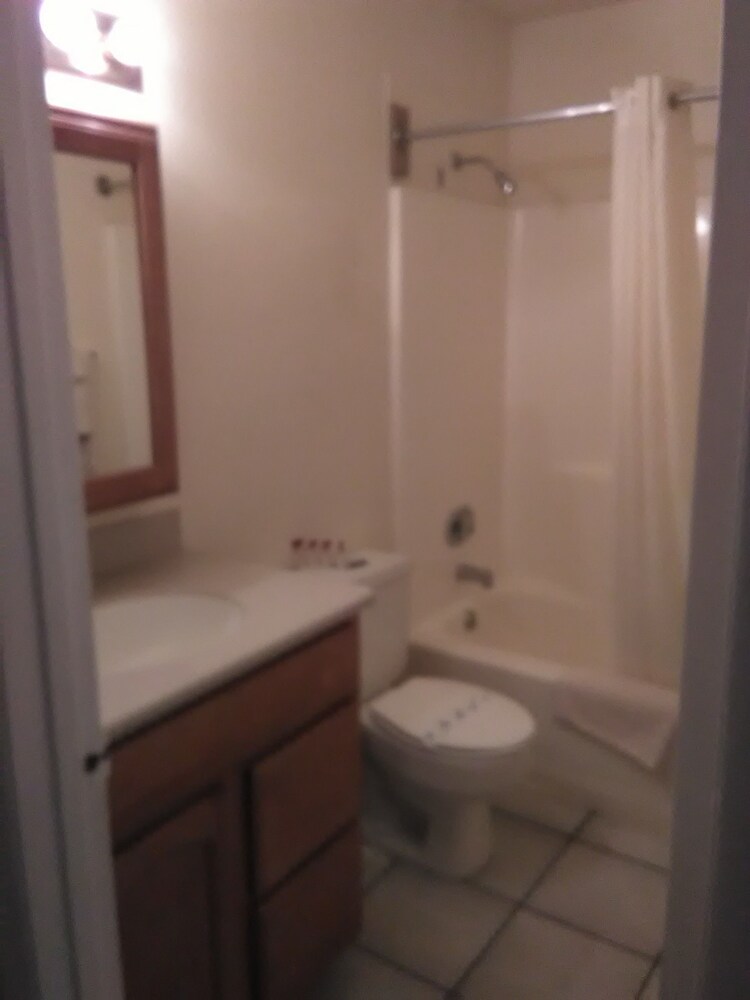 Suite, 2 Bedrooms - Bathroom