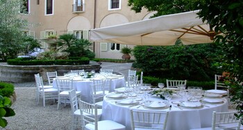 Outdoor Banquet Area