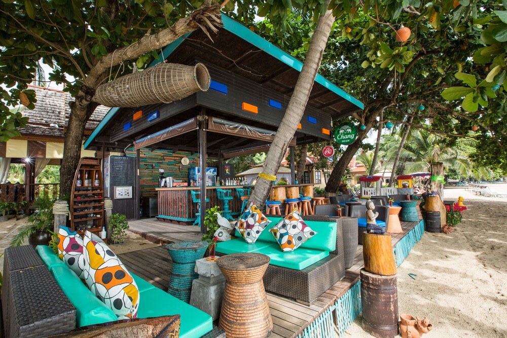 Hotel Bar