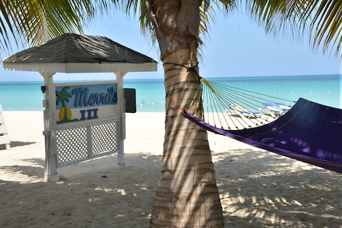 Merrils Beach Resort III