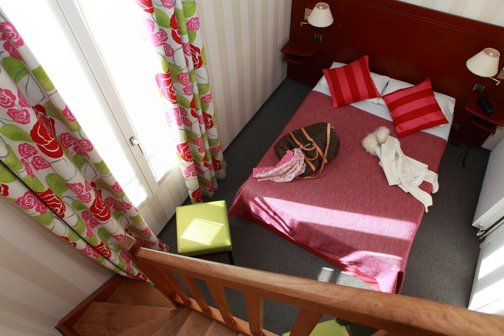 Guestroom