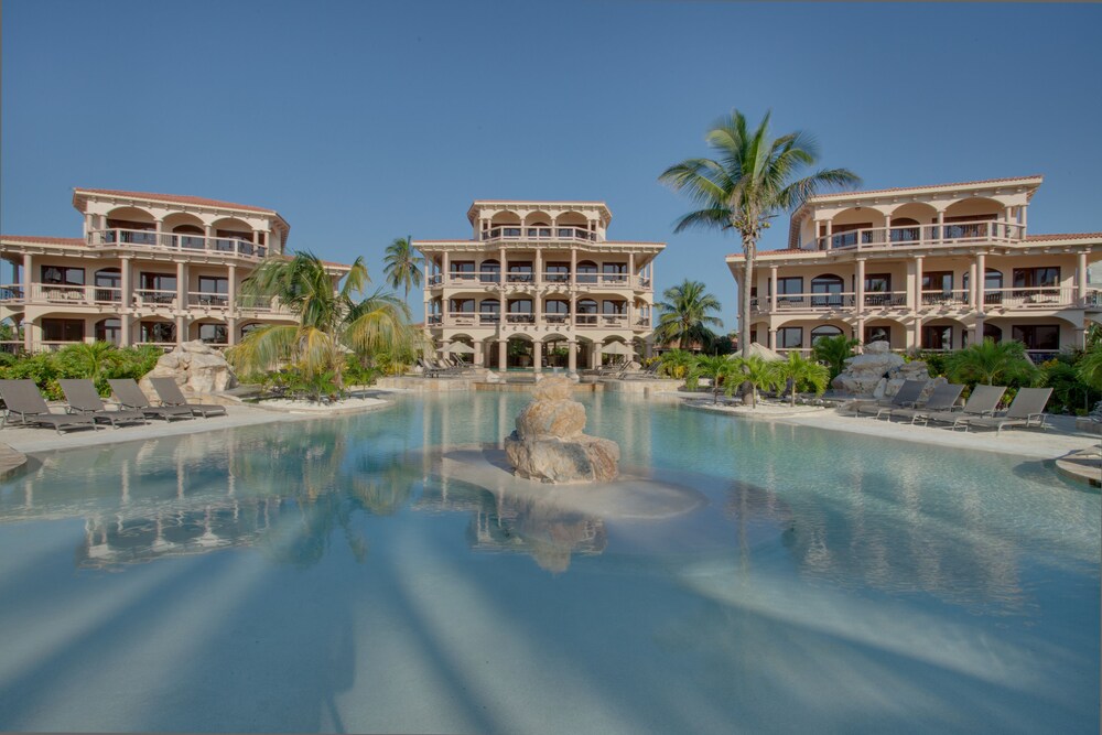 Coco Beach Resort: 2017 Pictures, Reviews, Prices & Deals | Expedia.ca