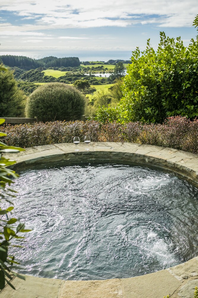 Private Spa Tub