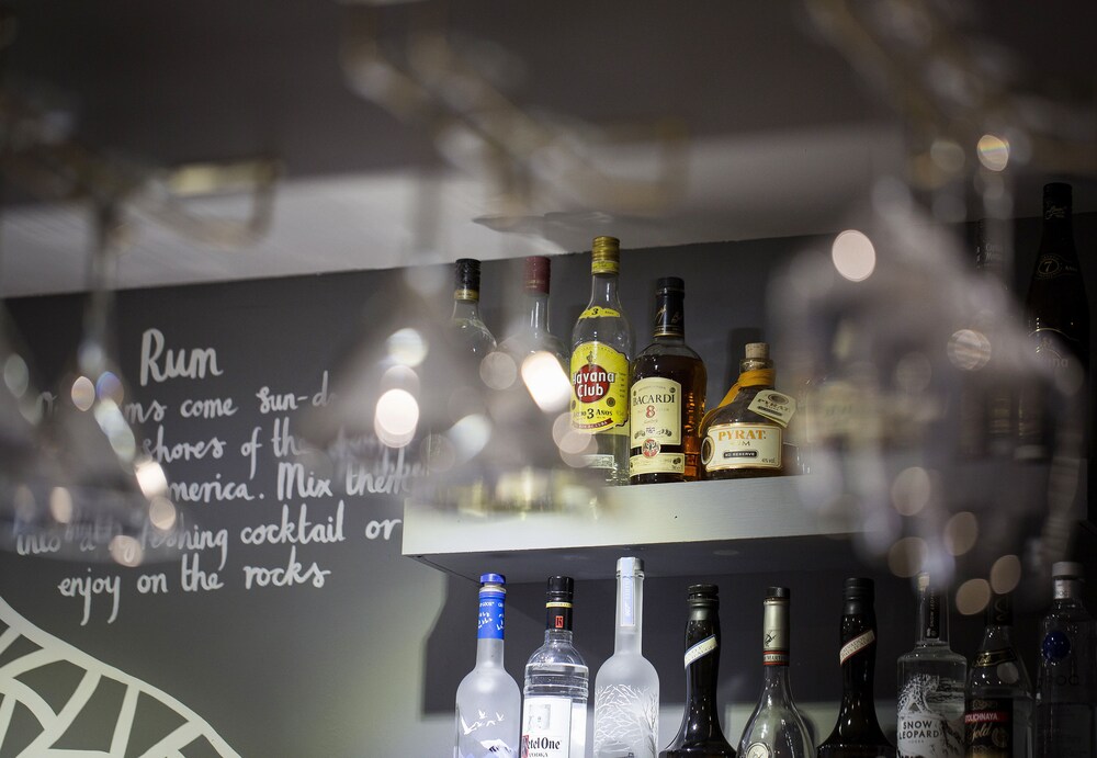 Hotel Bar