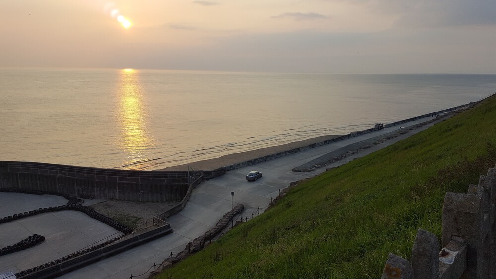 Beach/Ocean View