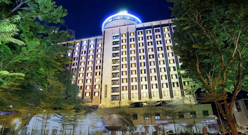 Hotel Front - Evening/Night